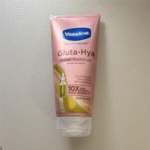 Vaseline Healthy Bright Gluta-Hya Dewy Radiance Hydrating Serum in Lotion 200ml